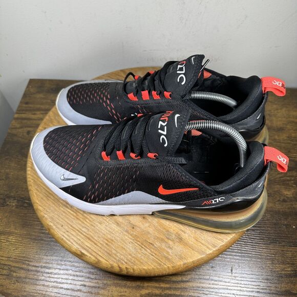 Nike Air Max 270 Shoes Mens Size 12 Black Red White Athletic Running AH8050-015 - Picture 3 of 8